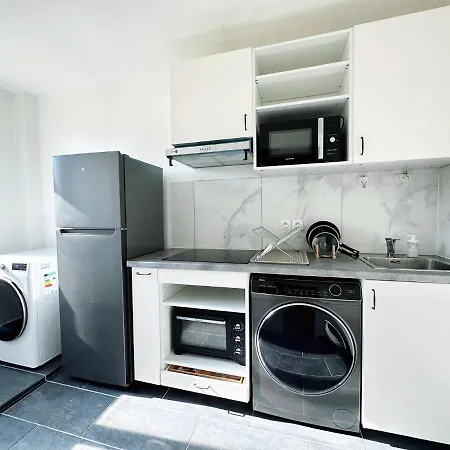 Ultimade T3 Proche Paris/tramway & Metro Apartment